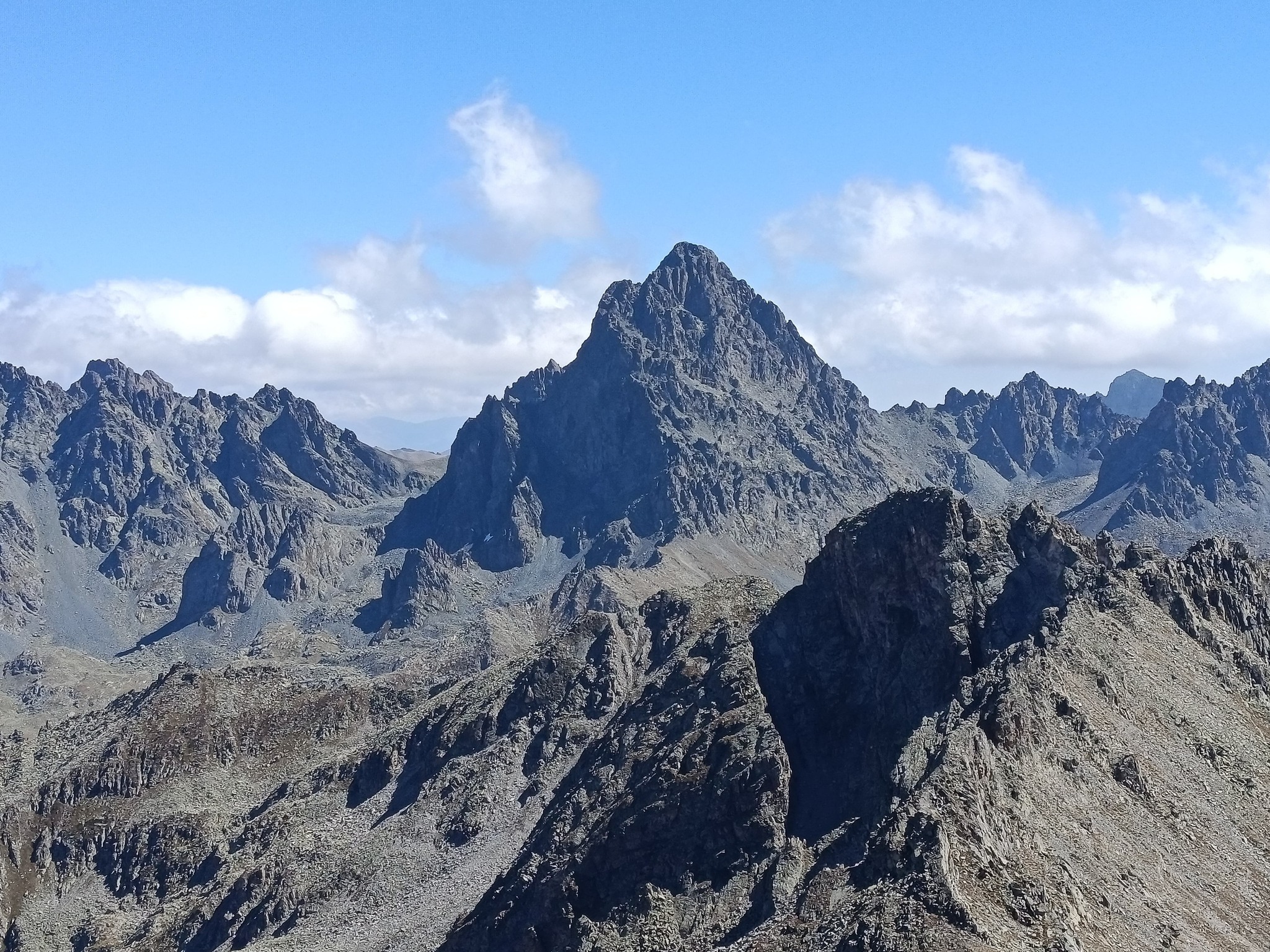 550465612 4021028774815223 7300299450172327994 n