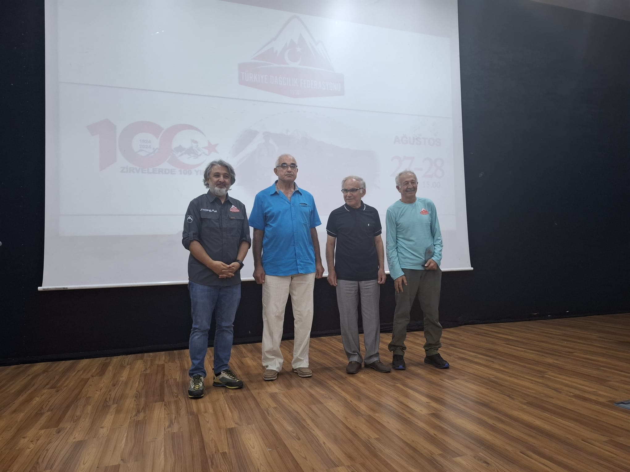 490430792 3874619669456135 6442235968942339458 n