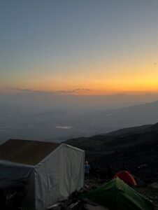 5.137 metre aĞri daĞi zİrvesİ 🏔️camadan sporcumuz alla elfallah, 5.137 metre yüksekliğindeki (7)