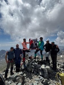 verÇenİk zİrve tirmaniŞi camadan07 ağustos 2026 tarihinde, metin Çolak liderliğinde yedi kişil(9)
